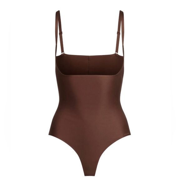 Skims Body Zoned Open Bust Thong Bodysuit Sz Small Cocoa Brown BD-BR-8218W